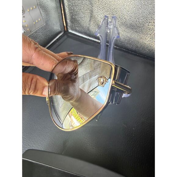authentic Versace sunglasses main image 9